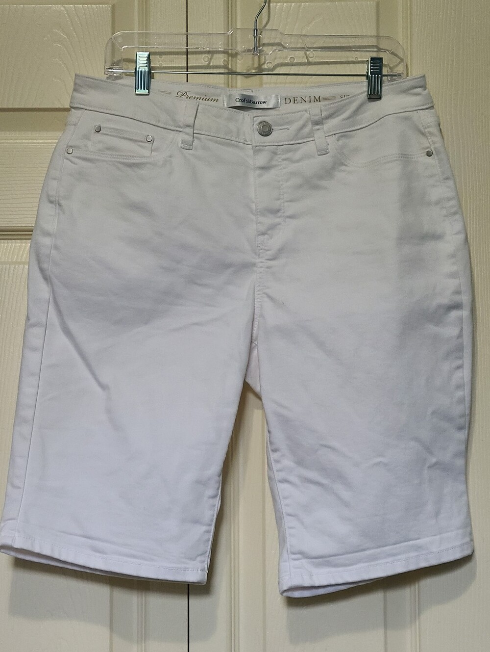 Croft & Barrow White Denim Bermuda Shorts Size 12 Like New